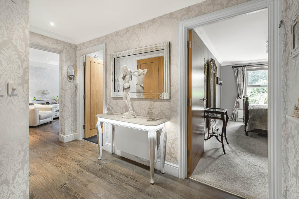 Additional image 7 of Church Street, Welwyn, AL6