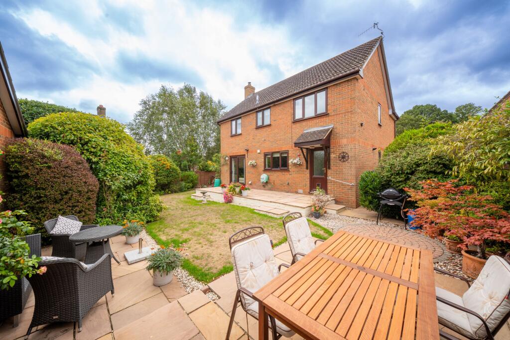 House in Eastleigh, Knightwood Park, Valley Park - View 3