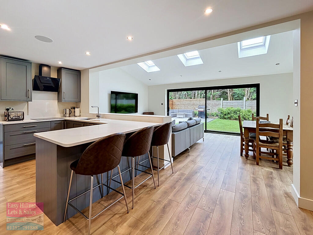 Main image of property: Brierfield, New Longton
