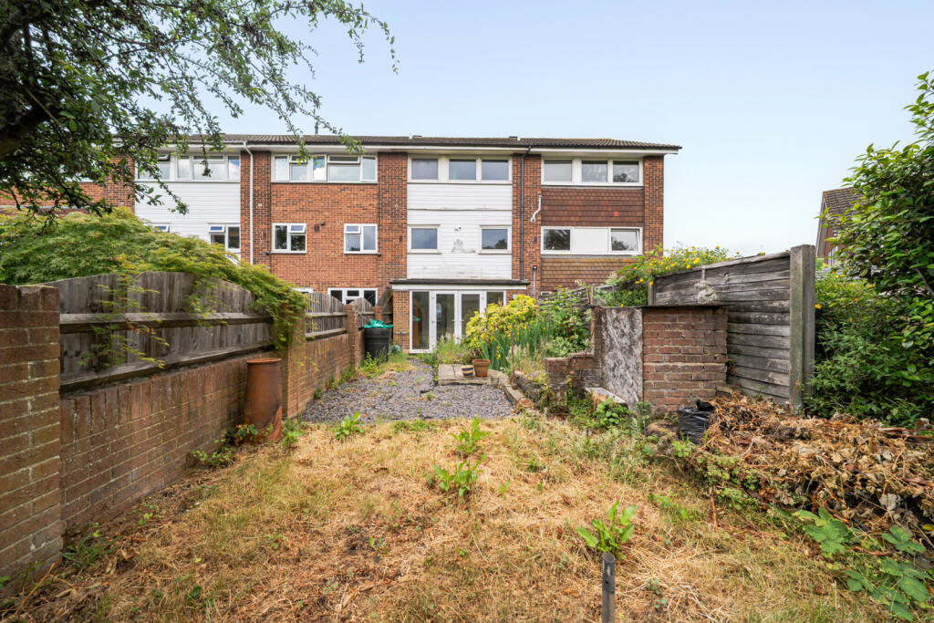 House in Swanley, St Mary's - More