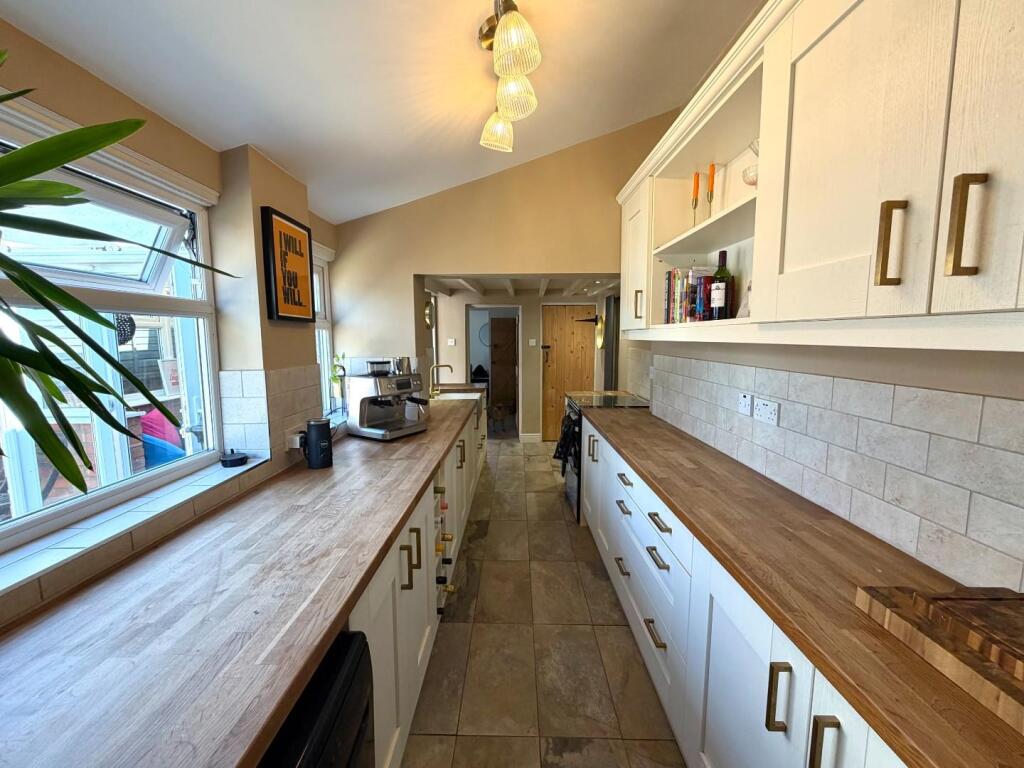 House in Earls Barton - View 2