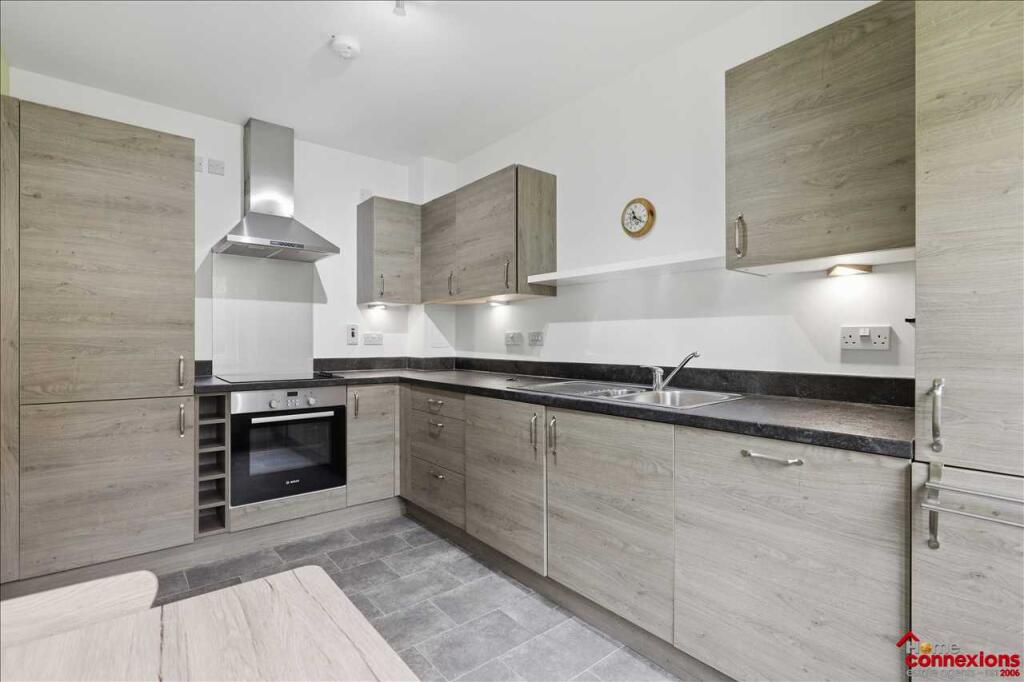 Apartment in East Kilbride, Whitemoss, The Village - View 5