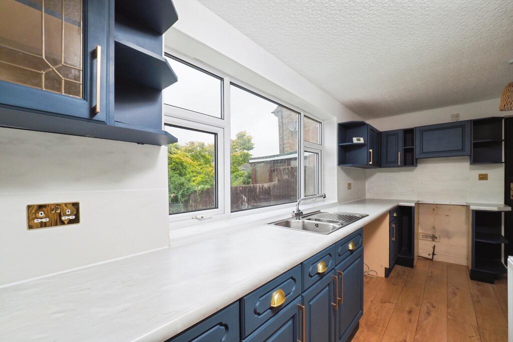 House in Ashfield, Hucknall - View 3