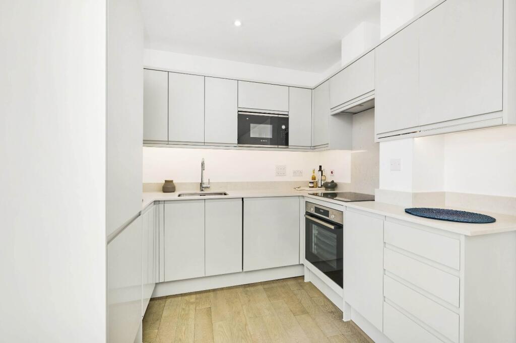 Apartment in London - View 2