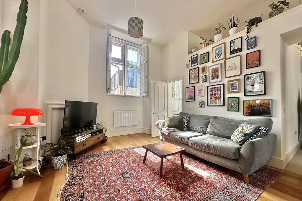 Apartment in Bath, Kingsmead - View 3
