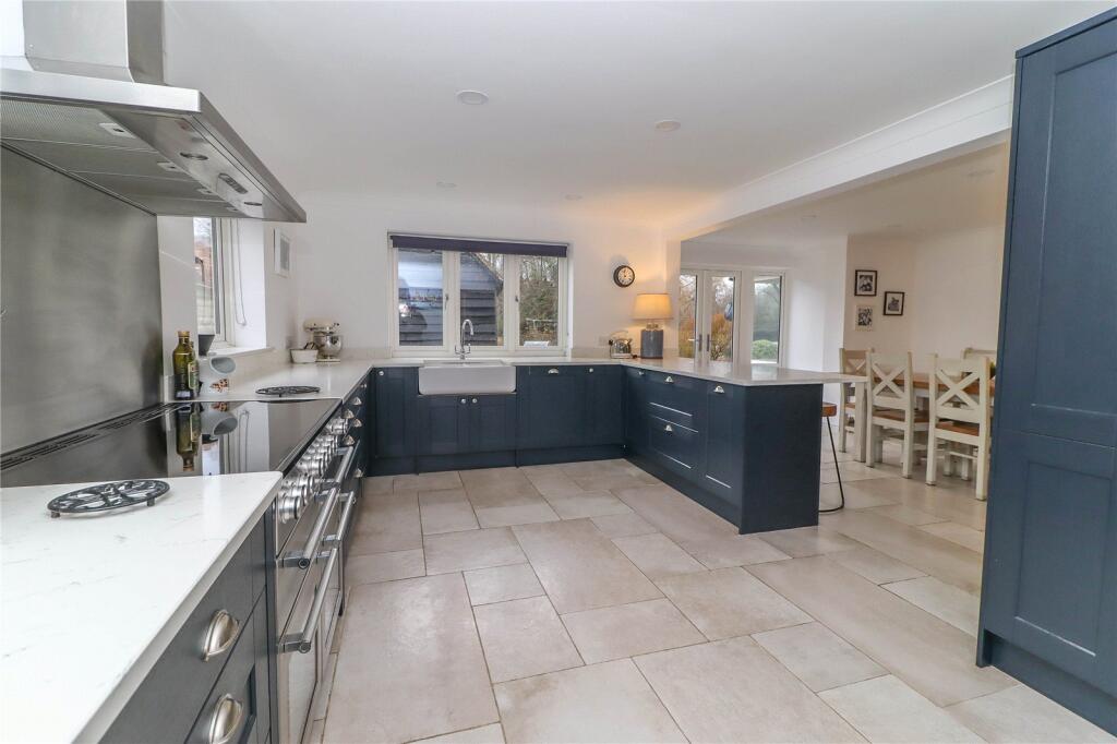 House in Southampton - More