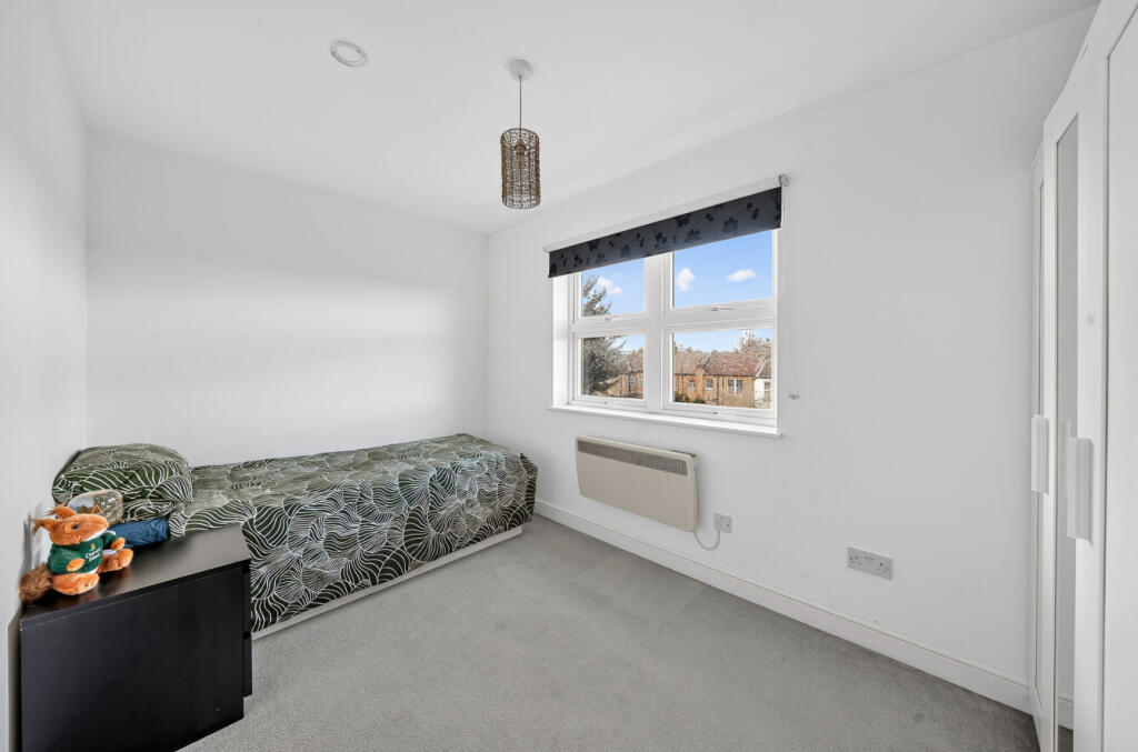 Apartment in London - View 5