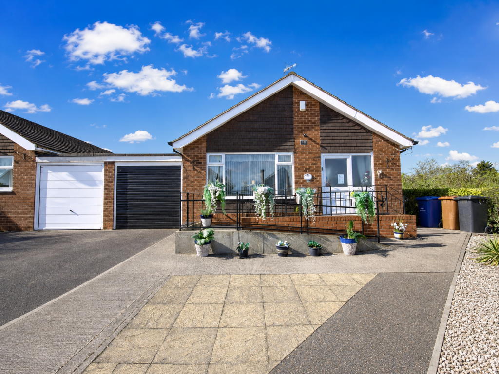 Friesland Drive, Sandiacre, Nottingham, NG10