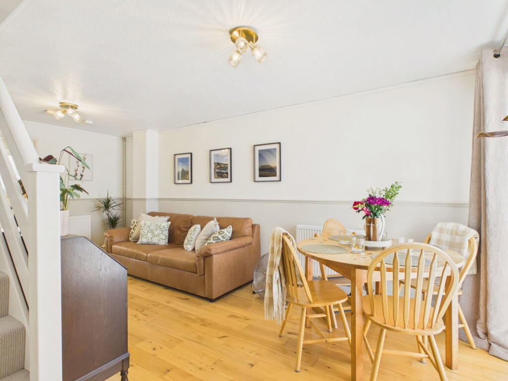 House in Horsham, North Heath, North Horsham - View 2