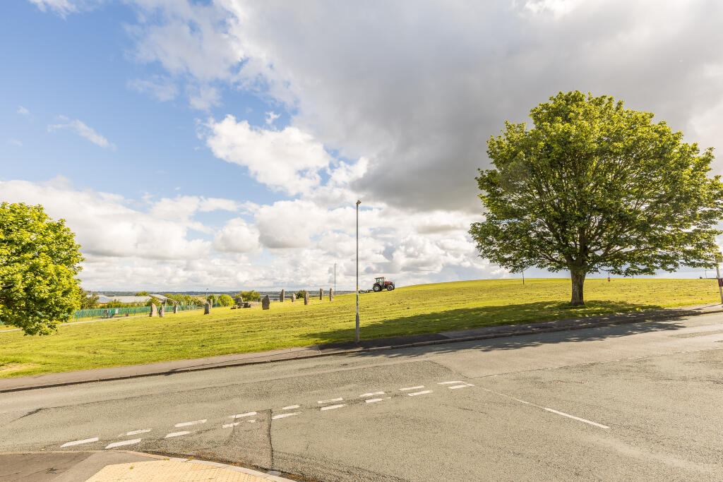 Coed Onn Road, Flint, CH6 - View 2