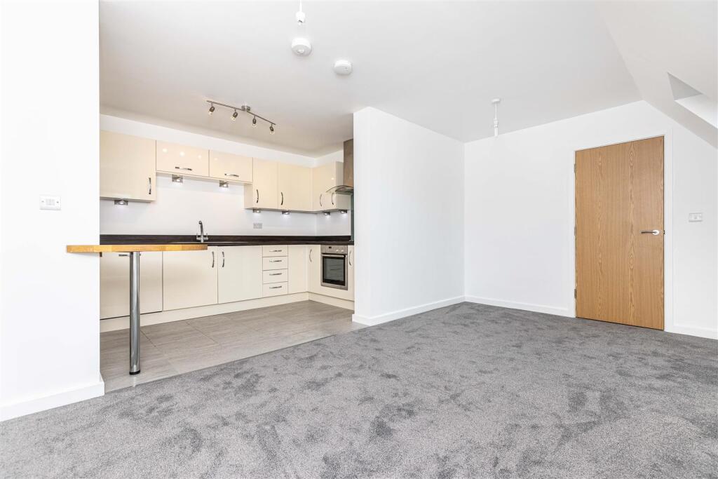 Main image of property: Top Floor Flat in Norwich Avenue West, Westbourne