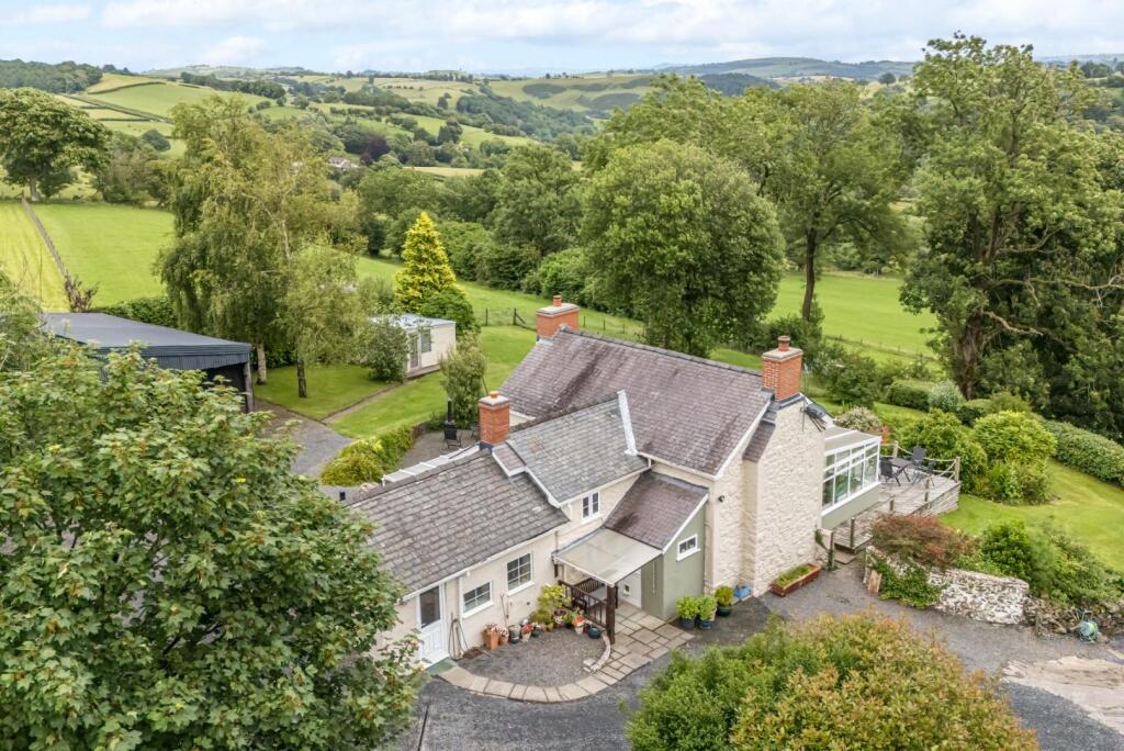 Main image of property: Llanfair Caereinion, Welshpool