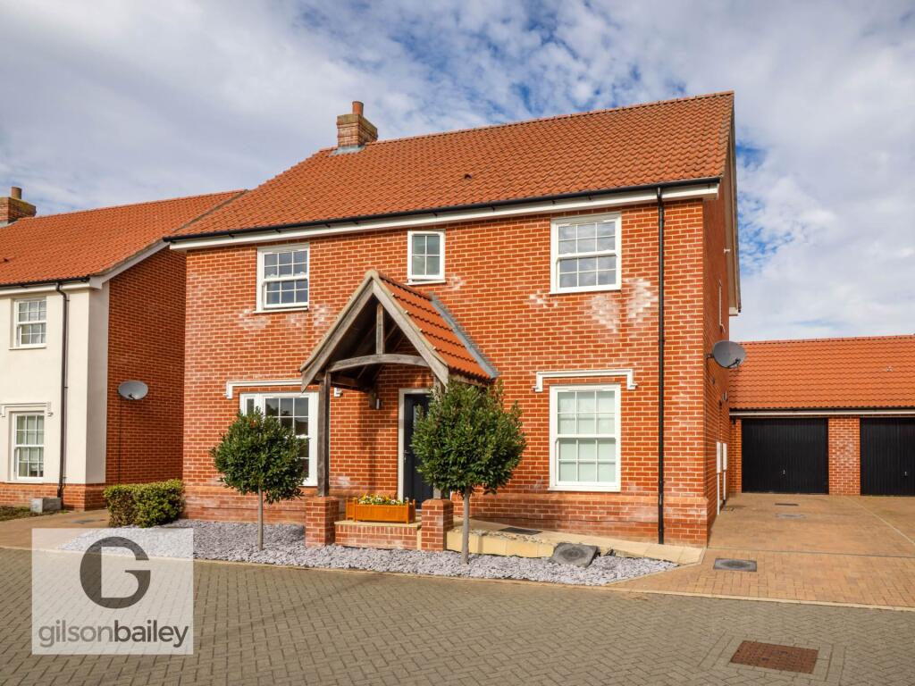 Main image of property: Oaks Lea, Acle
