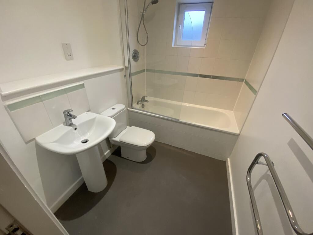 Apartment in Leicester - View 5