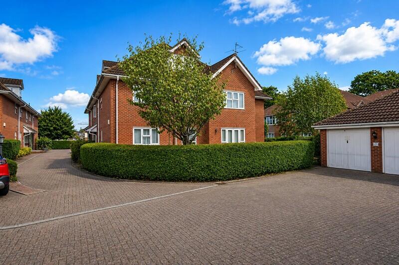 Apartment in Bournemouth - View 2