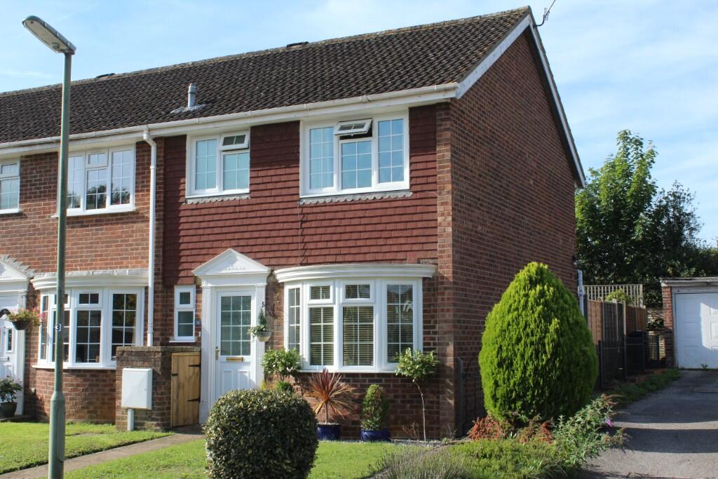 Main image of property: Bannister Close, Godalming, Surrey, GU8