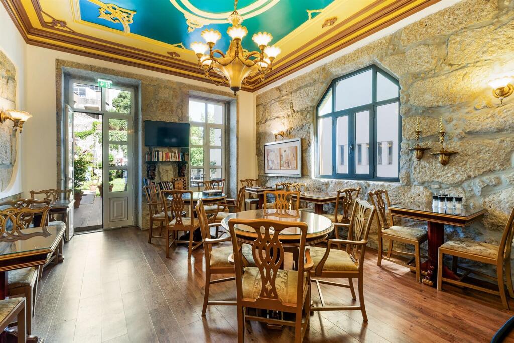 Main image of property: Oporto, Oporto