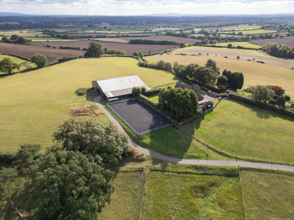 Additional image 3 of Monsieurs Hall Lane, Dodford, Bromsgrove, Worcestershire, B61