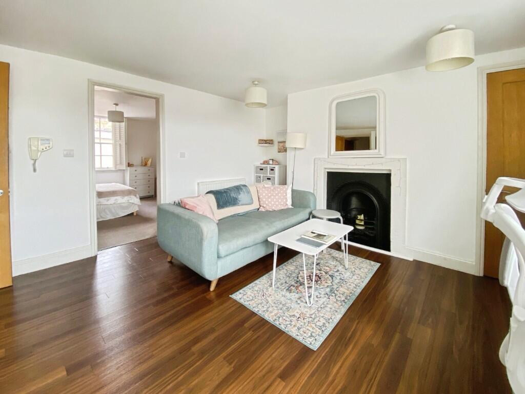 Apartment in Bath - View 4