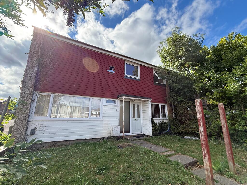 Main image of property: Thrales Close, Luton, Beds
