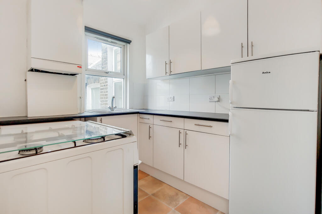 Apartment in London - View 4