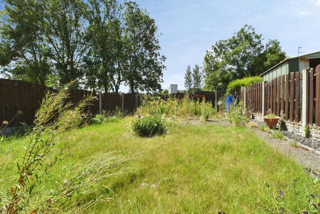 Weakland Close, Sheffield, South Yorkshire, S12 photo 4