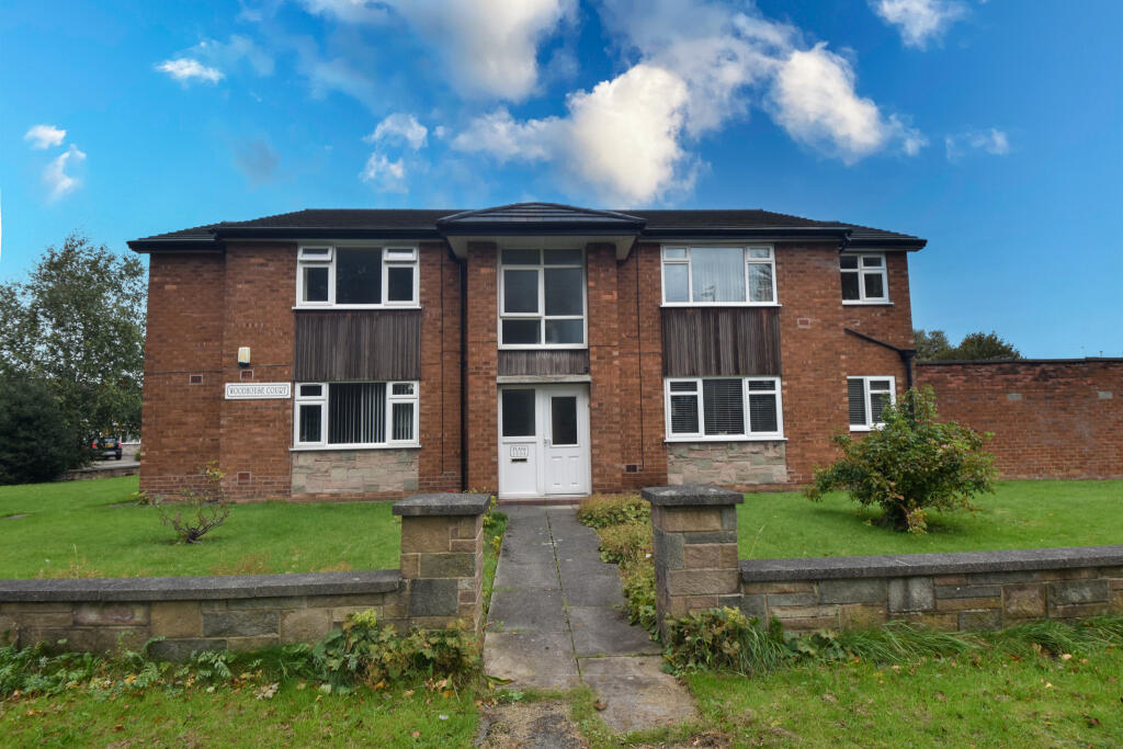 1-bed flat on Woodhouse Court, Davyhulme Road, Davyhulme, M41, £155,000