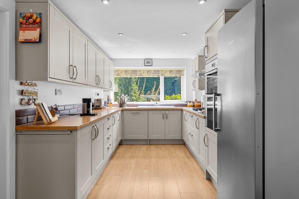 House in Warwick, Lillington, Royal Leamington Spa - More