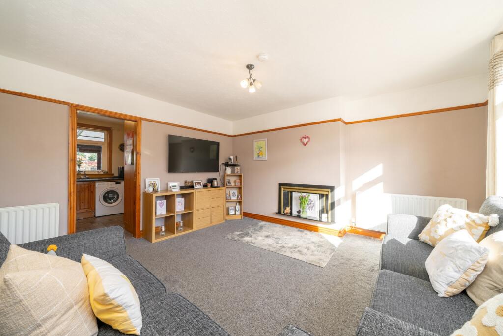 House in Auchtermuchty, Fife - View 3