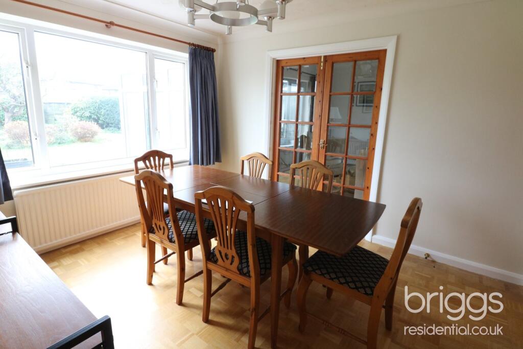 Wade Park Avenue, Market Deeping, PE6 photo 4