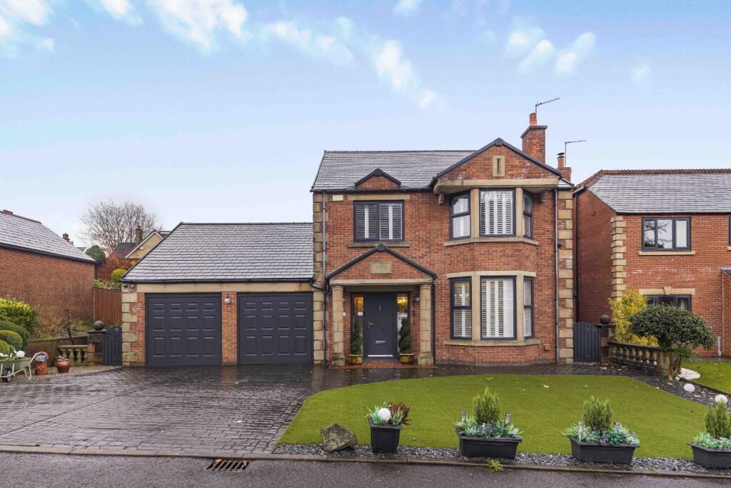 4-bed detached on Millbrook Close, Shaw, Oldham, £575,000