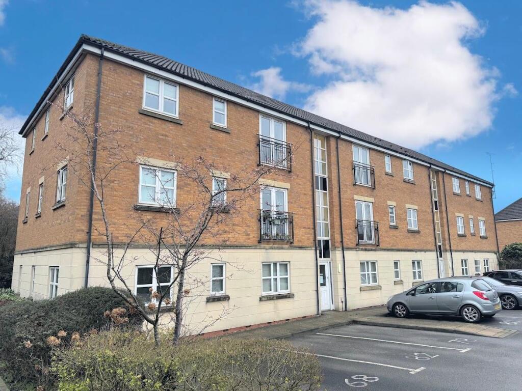 2-bed flat on Starflower Way, Mickleover, Derby, £165,000