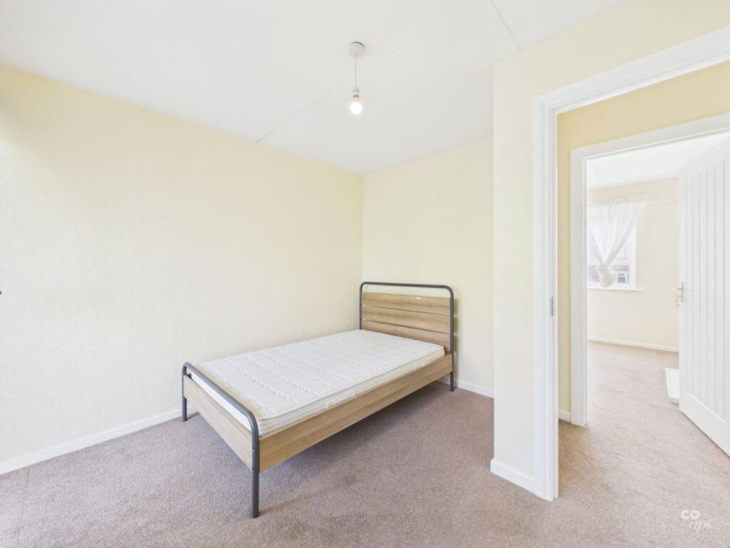 4 bedroom flat for rent
