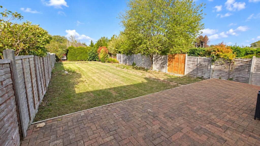 Bramble Road, Hatfield photo 3