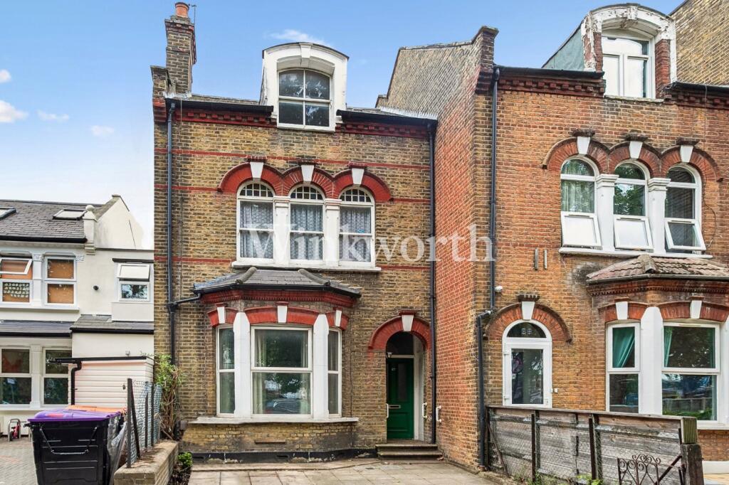 Main image of property: Willoughby Road, London, N8
