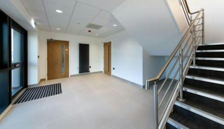 696 Stirling Road 7.jpg