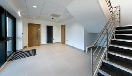 696 Stirling Road 7.jpg