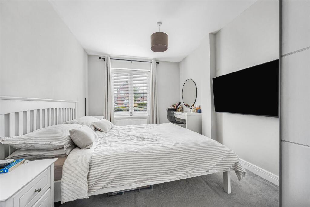 Apartment in Reading, Holybrook - View 3