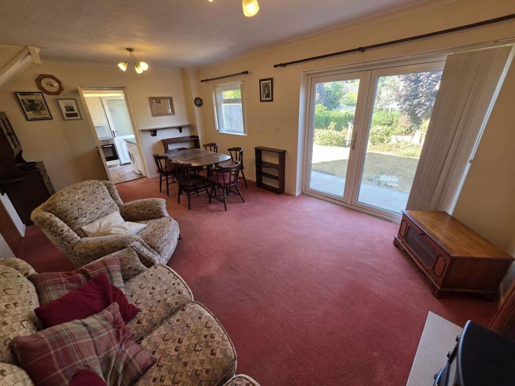 House in Newport, Llanelly - View 4