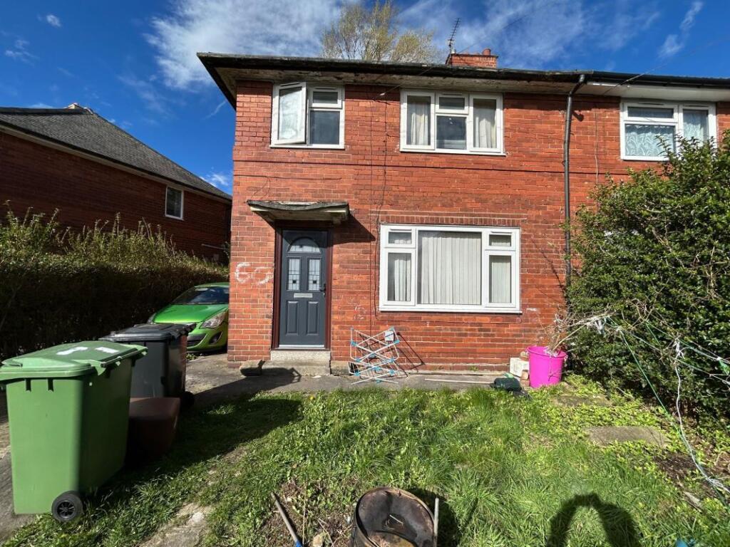 Main image of property: 60 Foundry Walk, Leeds, West Yorkshire, LS8 3PZ