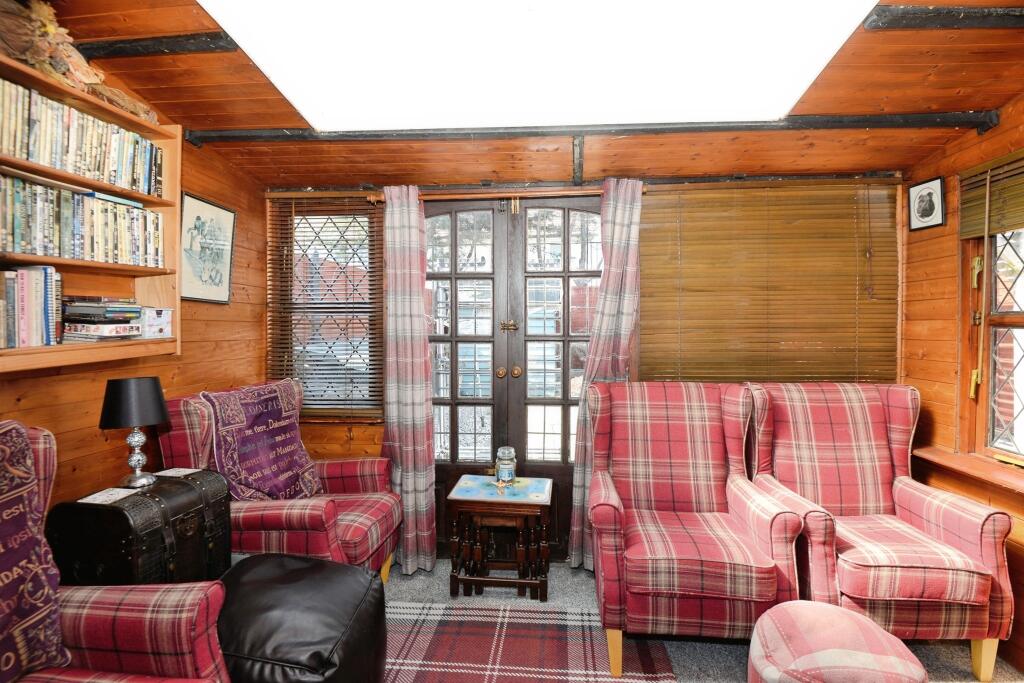 House in Swindon, Walcot East, South Swindon - View 5