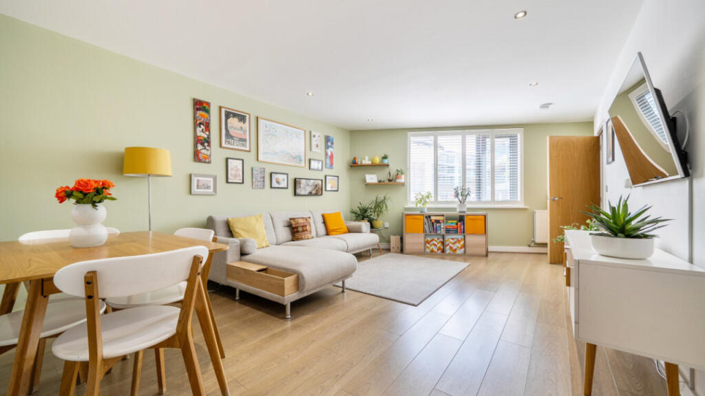 House in London - More