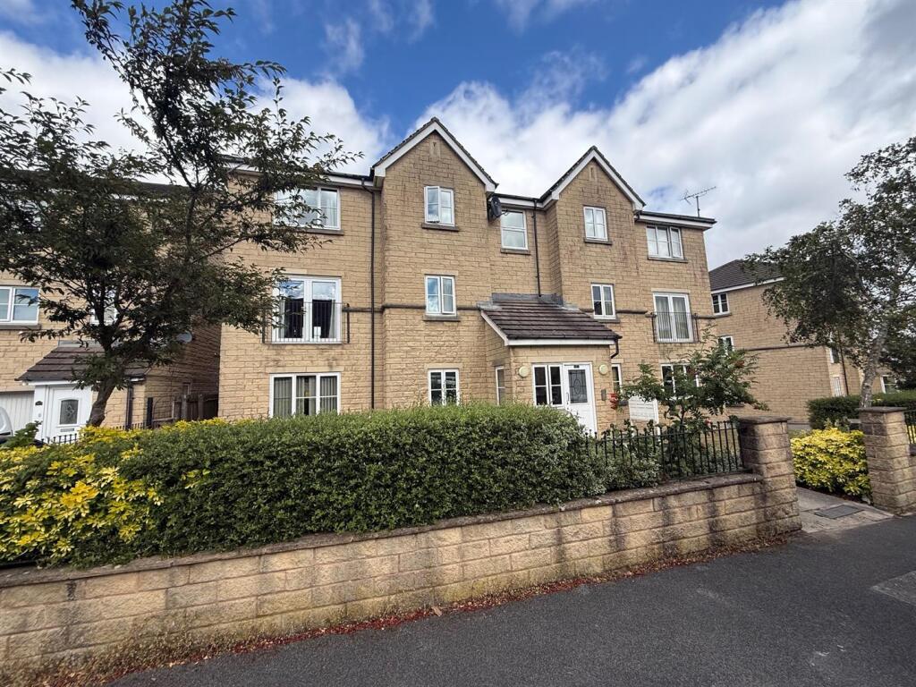 Yateholm Drive, Bradford