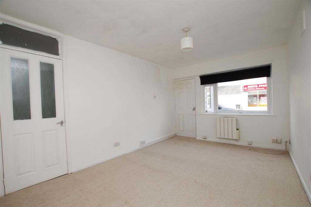 Ferndale Rd, Swindon photo 2
