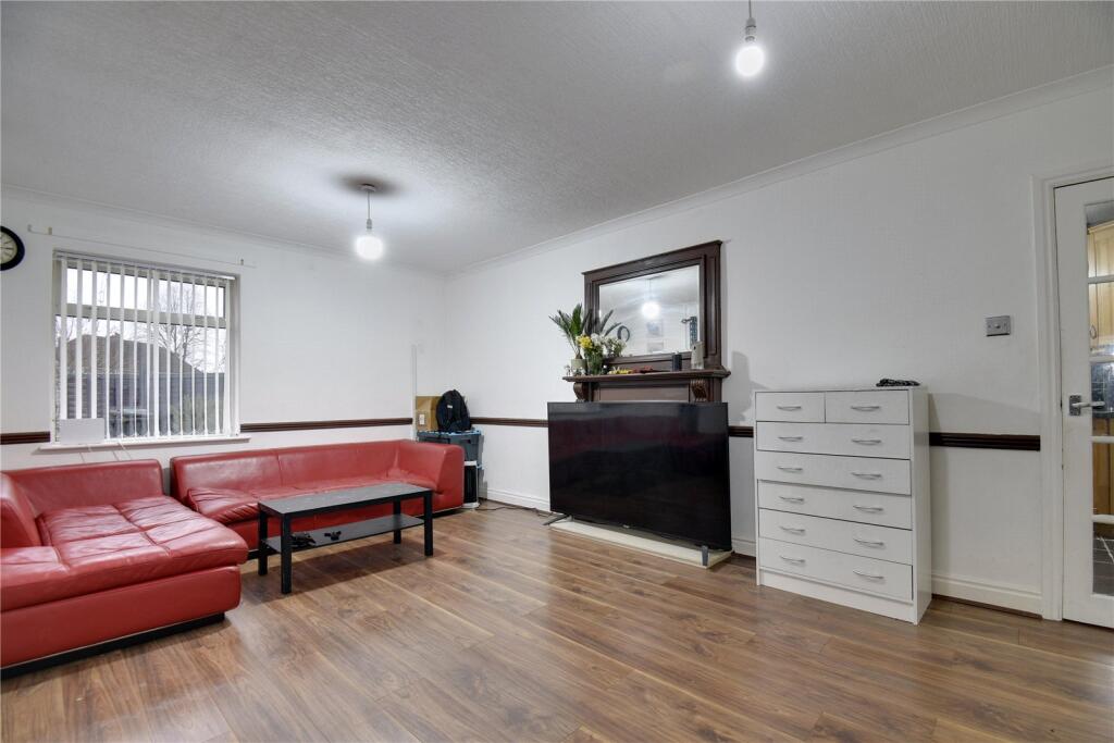 Bullamoor Road, Northallerton, North Yorkshire, DL6 photo 2