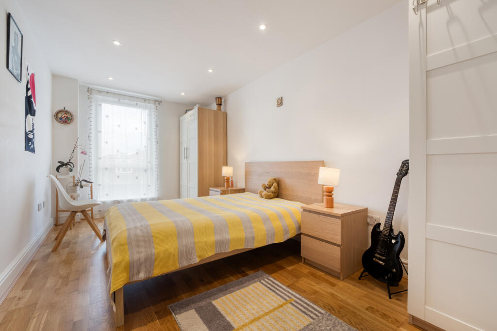 Apartment in Waverley, Witley and Milford - More