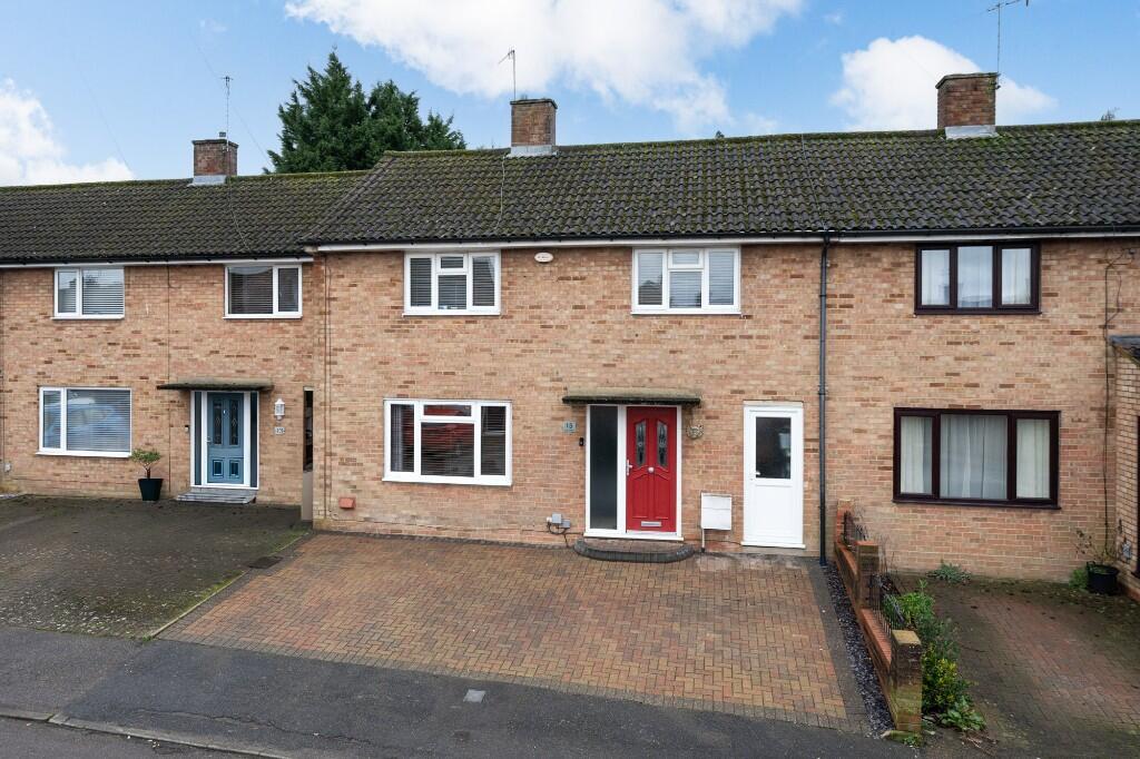 Main image of property: Commons Lane, Adeyfield, Hemel Hempstead, Hertfordshire, HP2 5EY