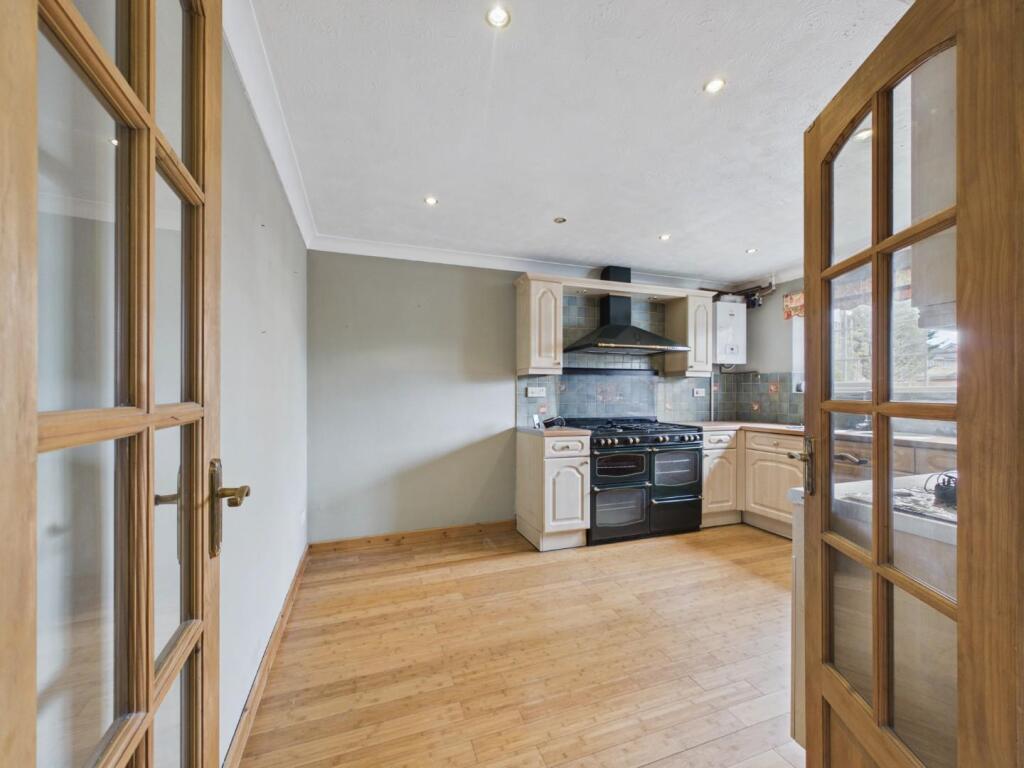 House in Ashford, Washford Farm, Kingsnorth - More