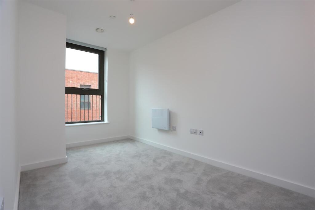 Apartment in Manchester - More