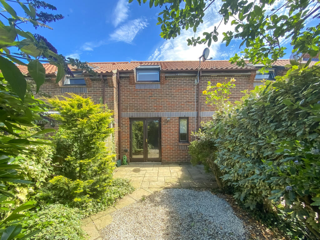 Main image of property: Copshall Close, Harlow, Essex, CM18
